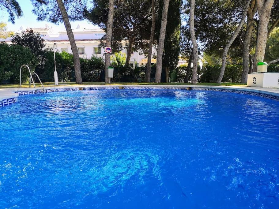 トレモリノス¡Nuevo! Zona Tranquila Cerca De La Playa De La Carihuelaアパートメント エクステリア 写真